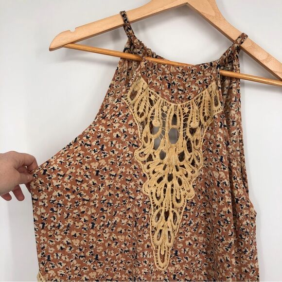 Gimmicks BKE Floral High Neck‎ Tank Top Womens Small Blush - Picture 3 of 10